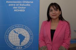 La Psicóloga Paola San Martín presenta su trabajo de ingreso a la ACHED.