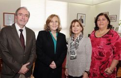 Dr. Norberto Bilbeny, Presidente de ACHED, Dra. Helia Molina, Ministra de Salud de Chile, Dra. María Antonieta Rico, Past-President de ACHED y Dra. Marisol Ahumada, Vicepresidenta de ACHED.