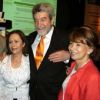 El Dr. Marcos Gómez Sancho junto a las Dras. Juanita Jaque y Mª Antonieta Rico, durante el reciente Congreso de Medicina Palitiva.